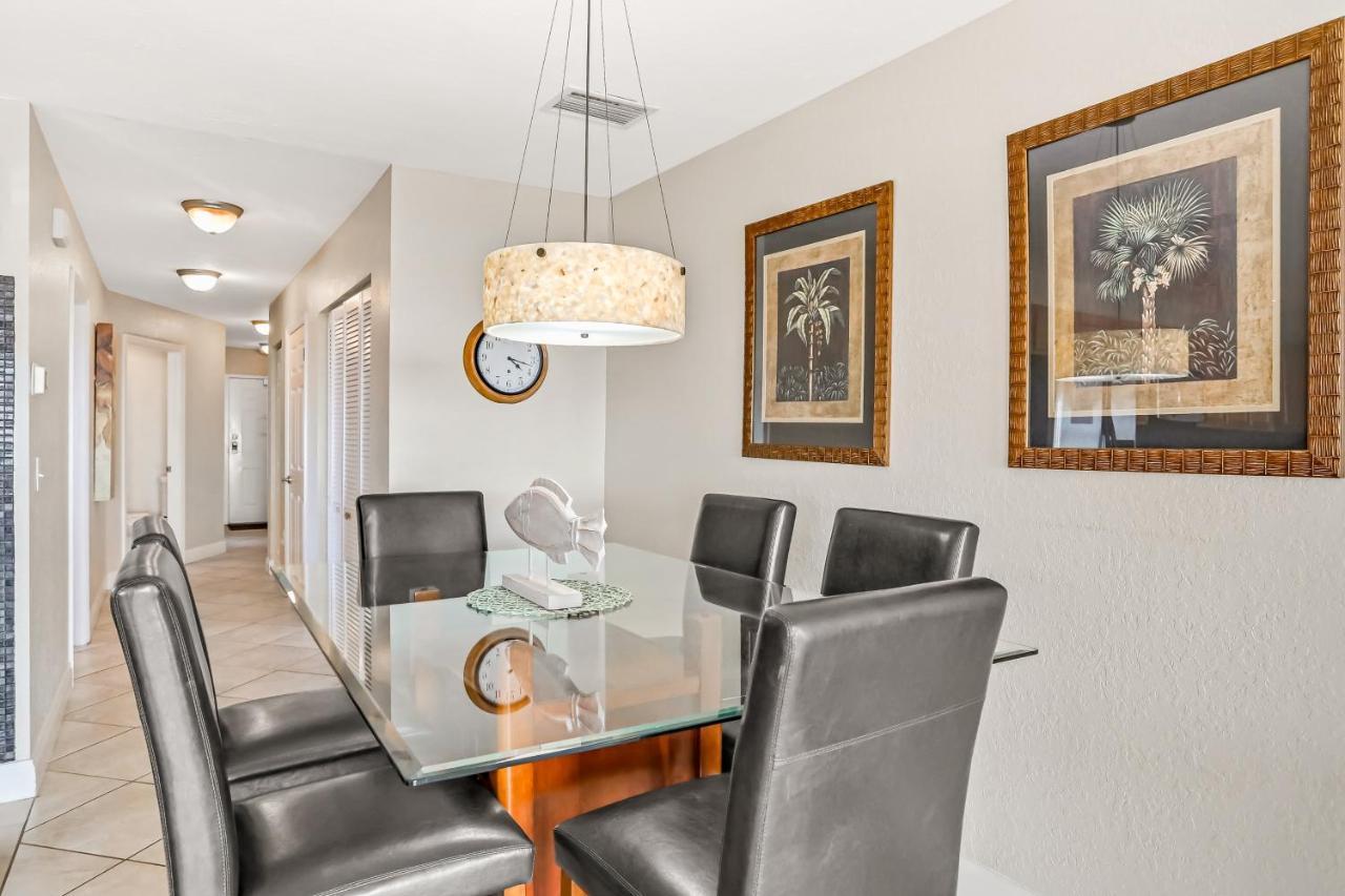 Palms Of Treasure Island 405 Apartment St. Pete Beach Bagian luar foto