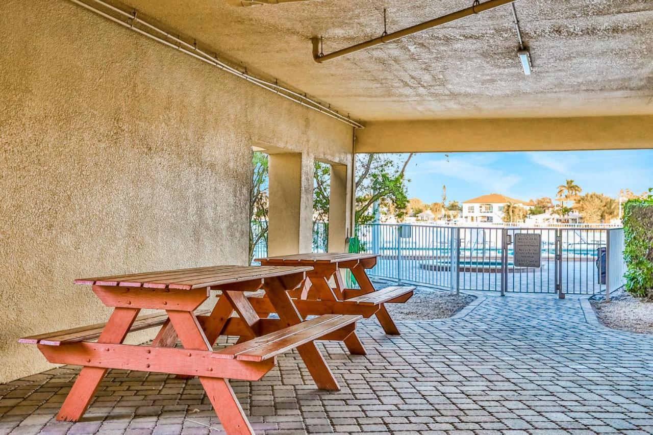 Palms Of Treasure Island 405 Apartment St. Pete Beach Bagian luar foto